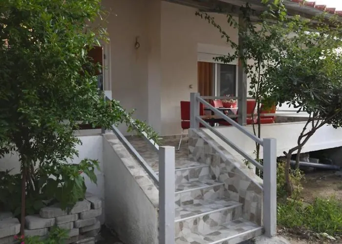 Holiday home View House